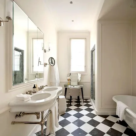 Luca Apartment *
